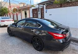 نيسان ألتيما